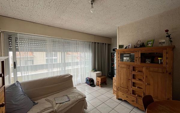 Appartement à vendre    2 pièces •  Bordeaux