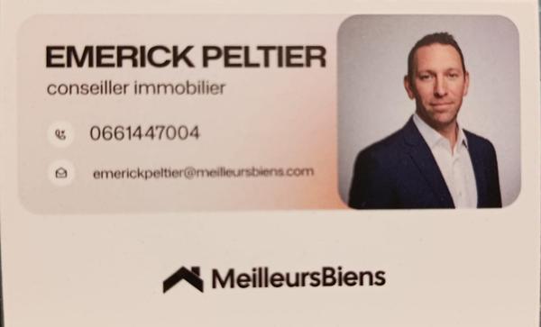 maison de campagne avec un grand jardin