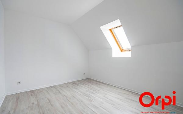 Maison à vendre    6 pièces •  Erlon