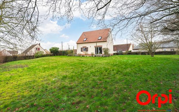 Maison à vendre    6 pièces •  Erlon