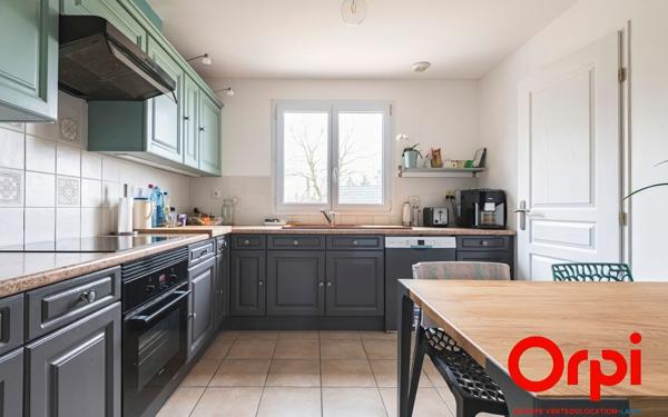 Maison à vendre    6 pièces •  Erlon