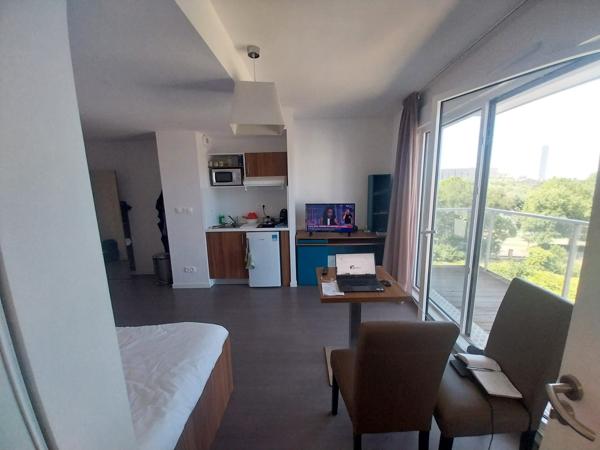 studio proche Saulcy avec balcon, faible charge et taxe fonc
