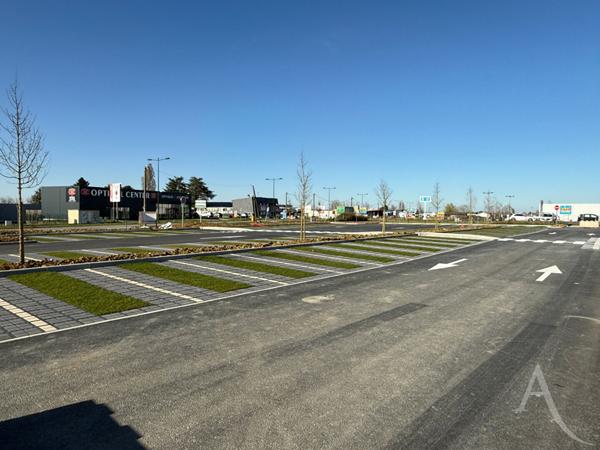 Local commercial Saint Maur 750 m2