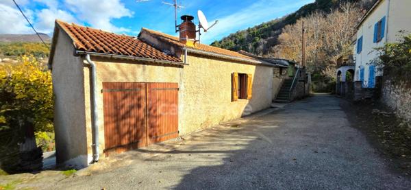 À VENDRE — Charmante maison de village avec terrasse panoramique 20244 CAMBIA
