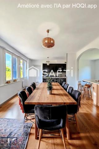 Idéalement située, proche commodités avec jardin et garage