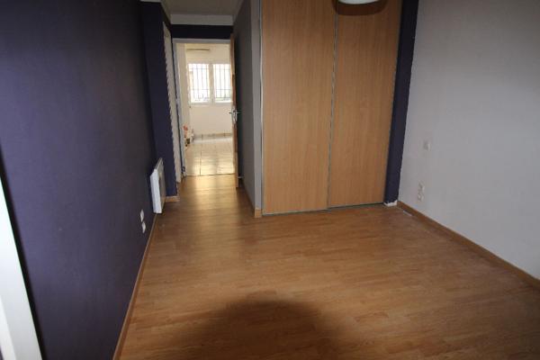 Vente : maison 4 pièces à SAINT LAURENT DE LA SALANQUE