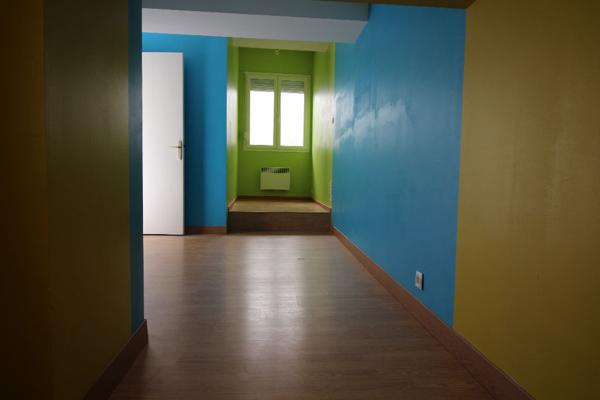 Vente : maison 4 pièces à SAINT LAURENT DE LA SALANQUE