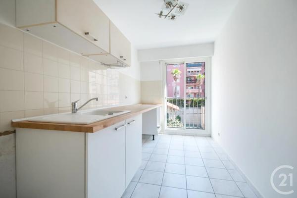 Appartement F2 à vendre  2 pièces - 56,36 m 2   NICE  - 06
