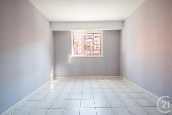 Appartement F2 à vendre  2 pièces - 56,36 m 2   NICE  - 06