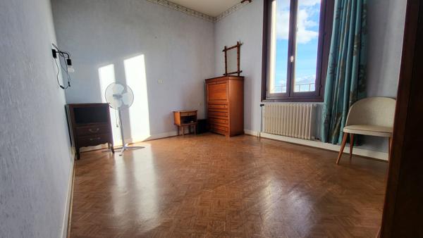 Maison 5 pièce(s) 102 m2 CLERMONT-FERRAND (secteur Charcot) , Clermont ferrand