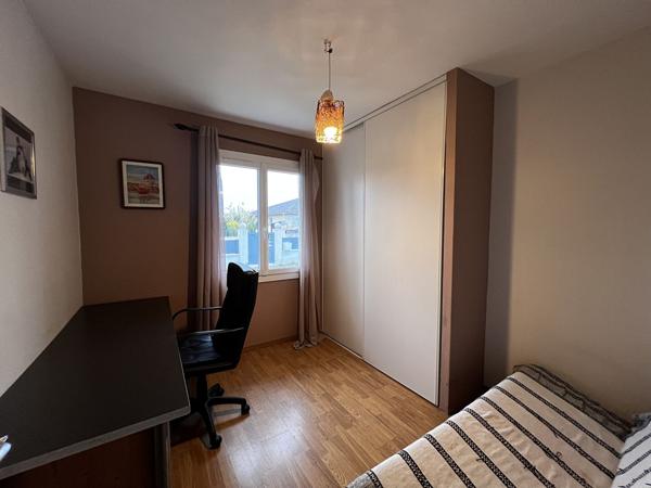 Maison à vendre Saint Pierre du Mont 3 chambres et 1 bureau garage Piscine