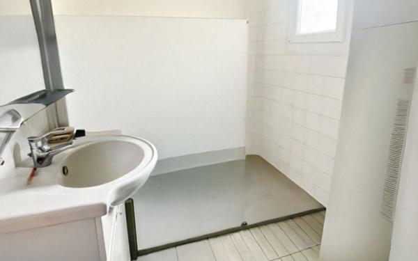 Maison à vendre    3 pièces •  Chabris