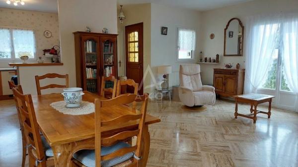 NOUVEAUTÉ ROYAN – Maison 5 pièces, 4 chambres, garage, tout à pieds