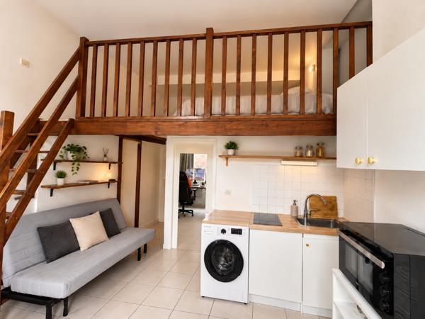 Appartement
         1 pièce
        - 30 m² 165 000 €*