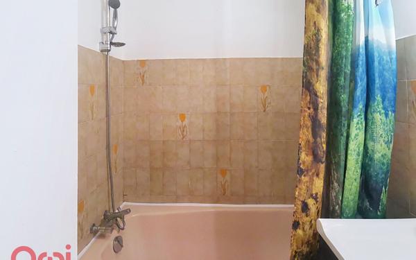 Appartement à vendre    1 pièce •  Saint-Mandrier-sur-Mer