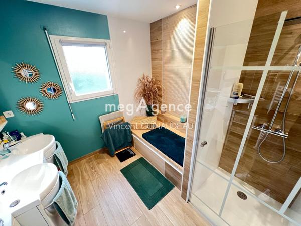 Maison à CHOLET, 49300 - 4 pièces 96m²