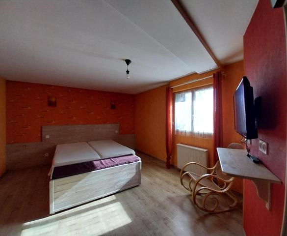 Maison à JUBLAINS, 53160 - 7 pièces 157m²