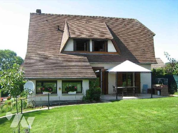 Maison à Vendre à Foucarmont (76340) en Seine-Maritime (76)

Cette maison spacieuse de 120 m²...