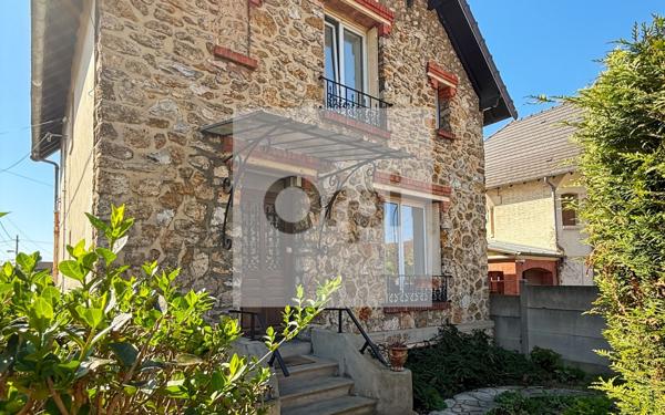 Maison à vendre    5 pièces •  Argenteuil