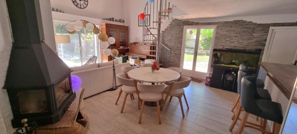 Maison 120m2 - 4 chambres - garage - piscine