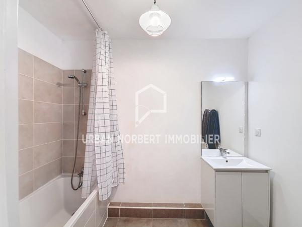 Marseille (13009) Location meublée T3 - 62 m² avec terrasse loggia et parking sécurisé