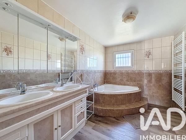 Maison à vendre 7 pièces 194 m² Narbonne