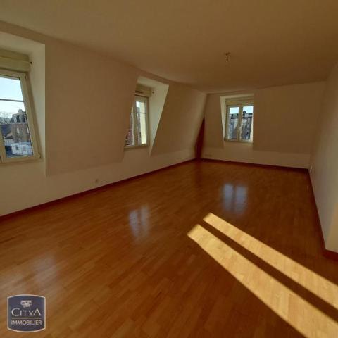 Appartement à louer 4 pièces 113.17m²
