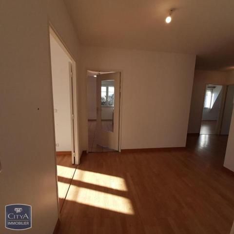 Appartement à louer 4 pièces 113.17m²