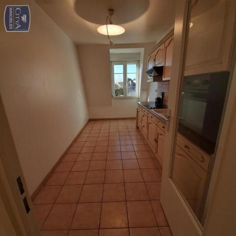 Appartement à louer 4 pièces 113.17m²