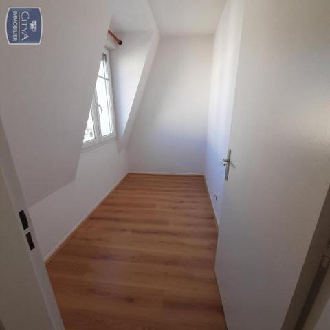 Appartement à louer 4 pièces 113.17m²