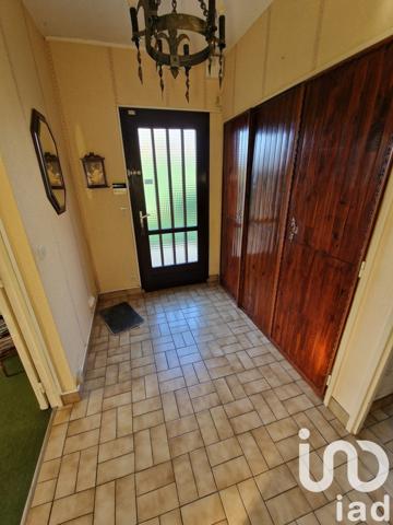 Maison traditionnelle 4 pièces de 95 m² à Le Malesherbois (45330)