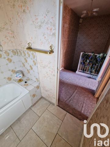 Maison traditionnelle 4 pièces de 95 m² à Le Malesherbois (45330)