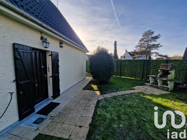 Maison traditionnelle 4 pièces de 95 m² à Le Malesherbois (45330)