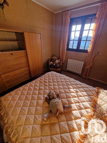 Maison traditionnelle 4 pièces de 95 m² à Le Malesherbois (45330)