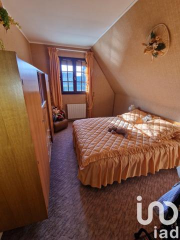 Maison traditionnelle 4 pièces de 95 m² à Le Malesherbois (45330)