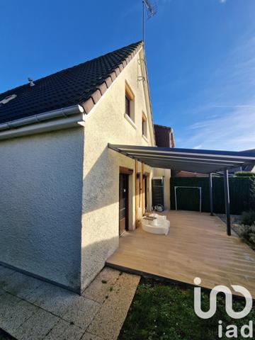 Maison traditionnelle 4 pièces de 95 m² à Le Malesherbois (45330)