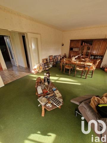 Maison traditionnelle 4 pièces de 95 m² à Le Malesherbois (45330)