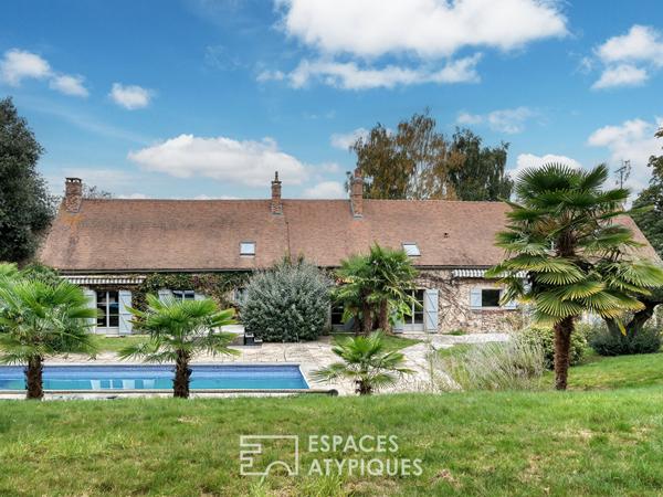 Longère de charme avec une piscine et une maison d’amis