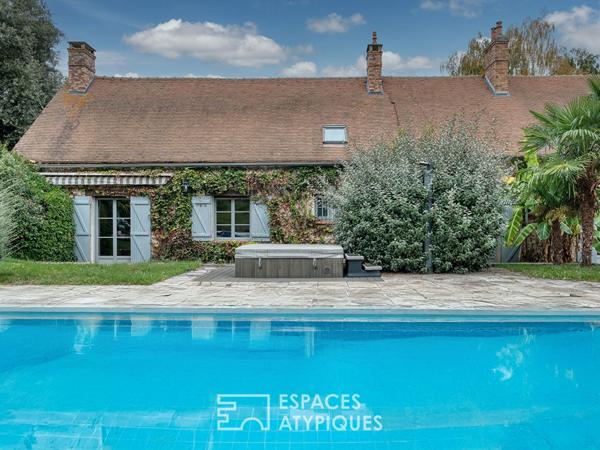 Longère de charme avec une piscine et une maison d’amis
