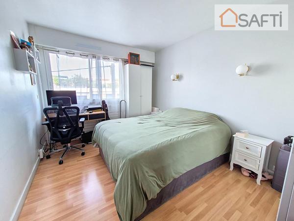 Très beau T3 baigné de lumière, au calme, à 5 min du RER Le Parc