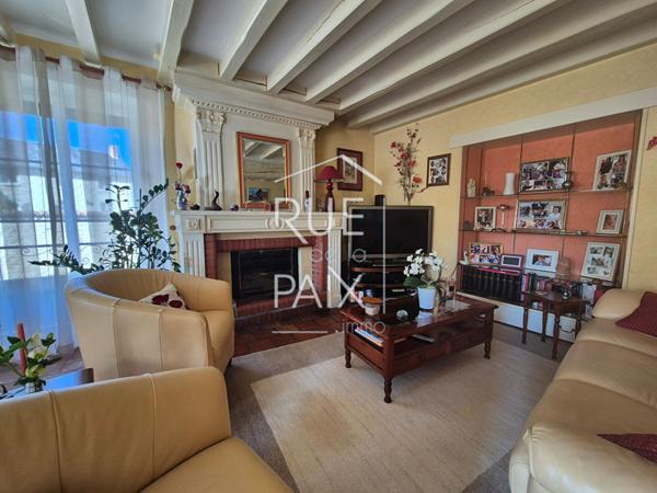 86200 LOUDUN Maison Loudun - 4 chambres - 169 m2