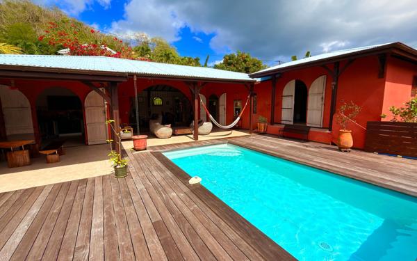 Maison à vendre    4 pièces •  Les Trois-Îlets