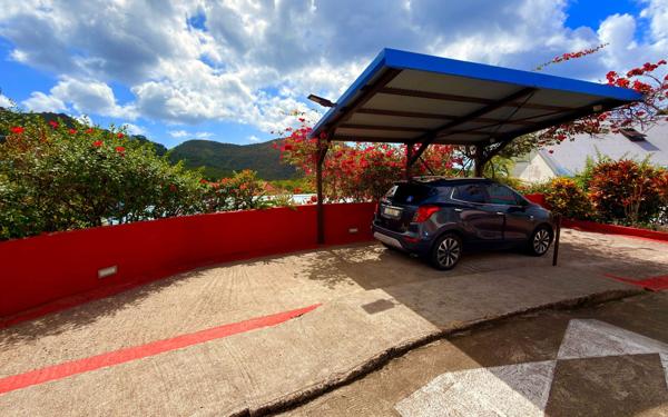 Maison à vendre    4 pièces •  Les Trois-Îlets