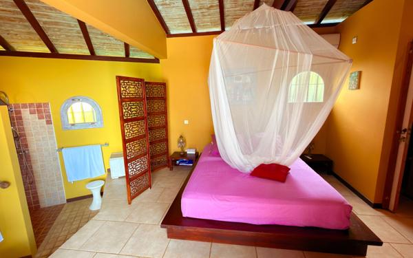 Maison à vendre    4 pièces •  Les Trois-Îlets