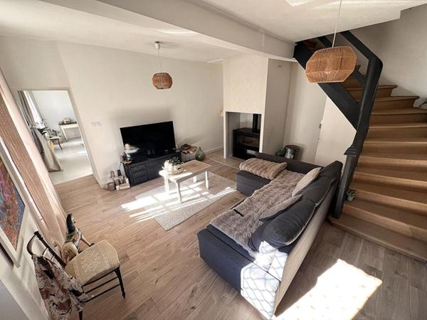 THIZY -LES-BOURGS. Maison ancienne rénovée 6 pièces 162m2 + 305m2 de dépendances + jardin