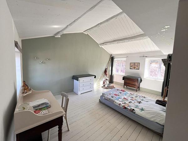 THIZY -LES-BOURGS. Maison ancienne rénovée 6 pièces 162m2 + 305m2 de dépendances + jardin