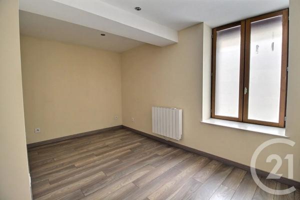 Appartement à vendre  3 pièces - 61,50 m 2   MONTLUEL  - 01