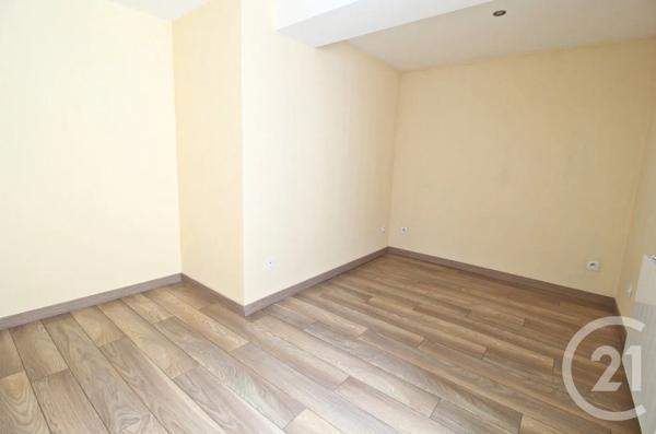 Appartement à vendre  3 pièces - 61,50 m 2   MONTLUEL  - 01
