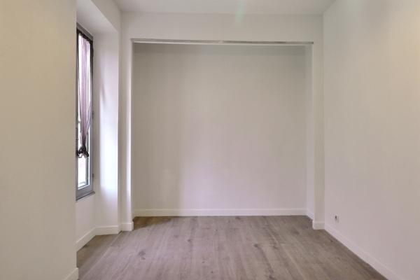 Marseille (13016) Esprit maison de ville, charme ancien et rénovation contemporaine