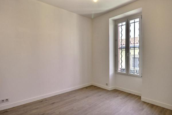 Marseille (13016) Esprit maison de ville, charme ancien et rénovation contemporaine